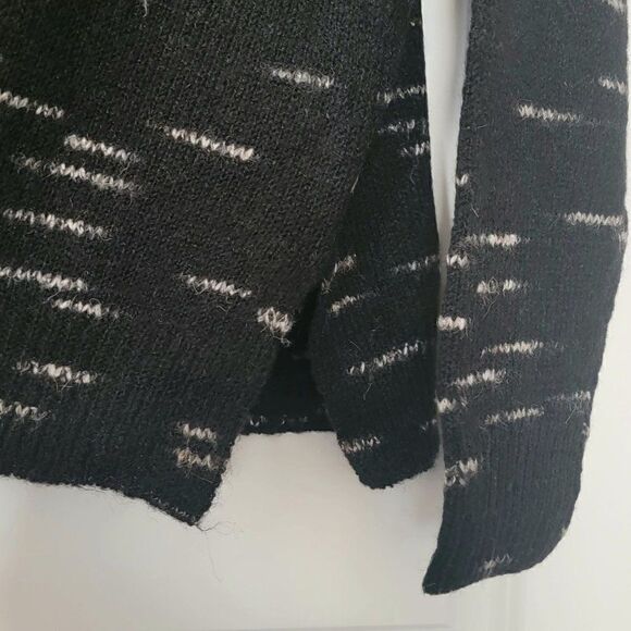 Max Studio Women's Crewneck Long-Sleeve Sweater - Black - M - Picture 6 of 7